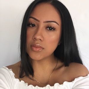 Meet your Posher, Ariana